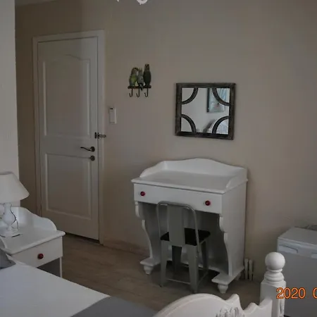 فندق The White 2*